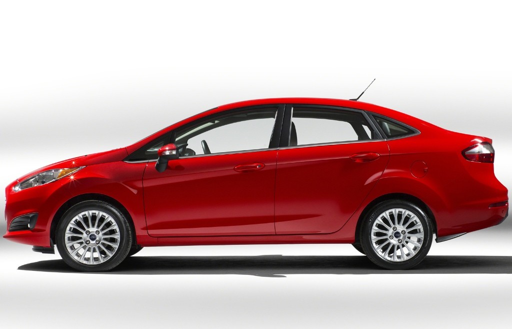 FORD NEW FIESTA SEDAN, foto 3