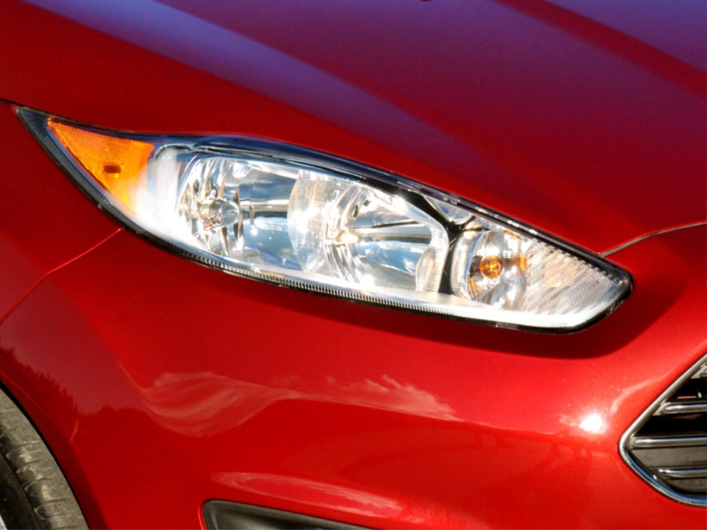 FORD NEW FIESTA SEDAN, foto 21
