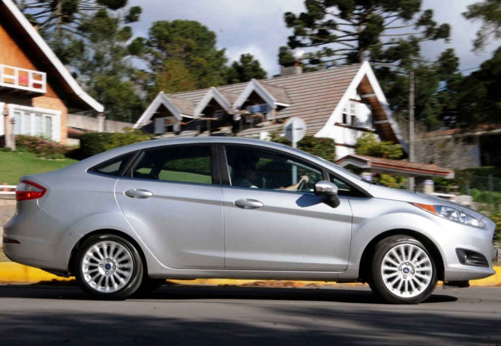 FORD NEW FIESTA SEDAN, foto 30