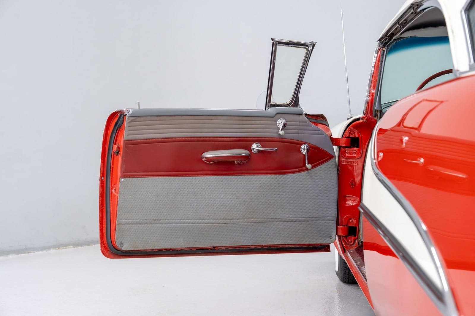 1955 - OLDSMOBILE SERIES 88 HOLYDAY HARDTOP COUPÉ, foto 9