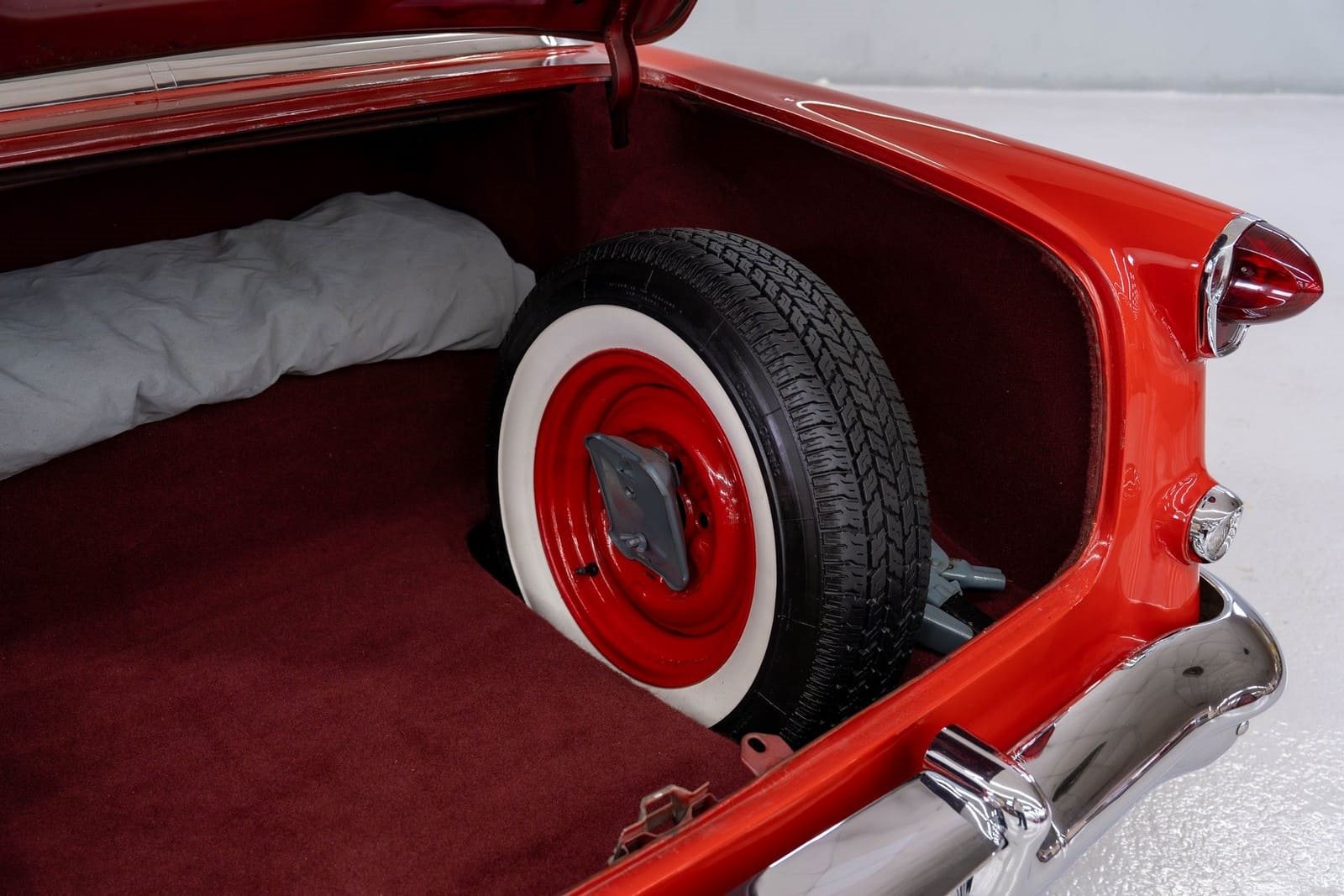 1955 - OLDSMOBILE SERIES 88 HOLYDAY HARDTOP COUPÉ, foto 25