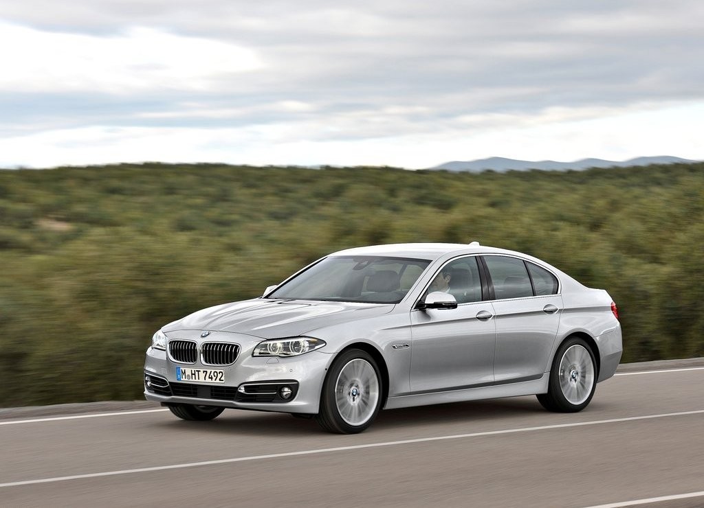 BMW 5 SERIES SEDAN, foto 8