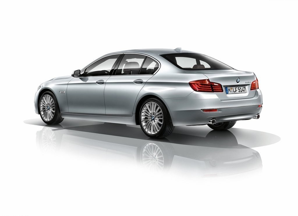 BMW 5 SERIES SEDAN, foto 30