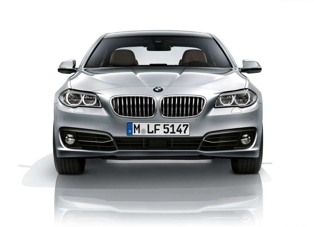 BMW 5 SERIES SEDAN, foto 32