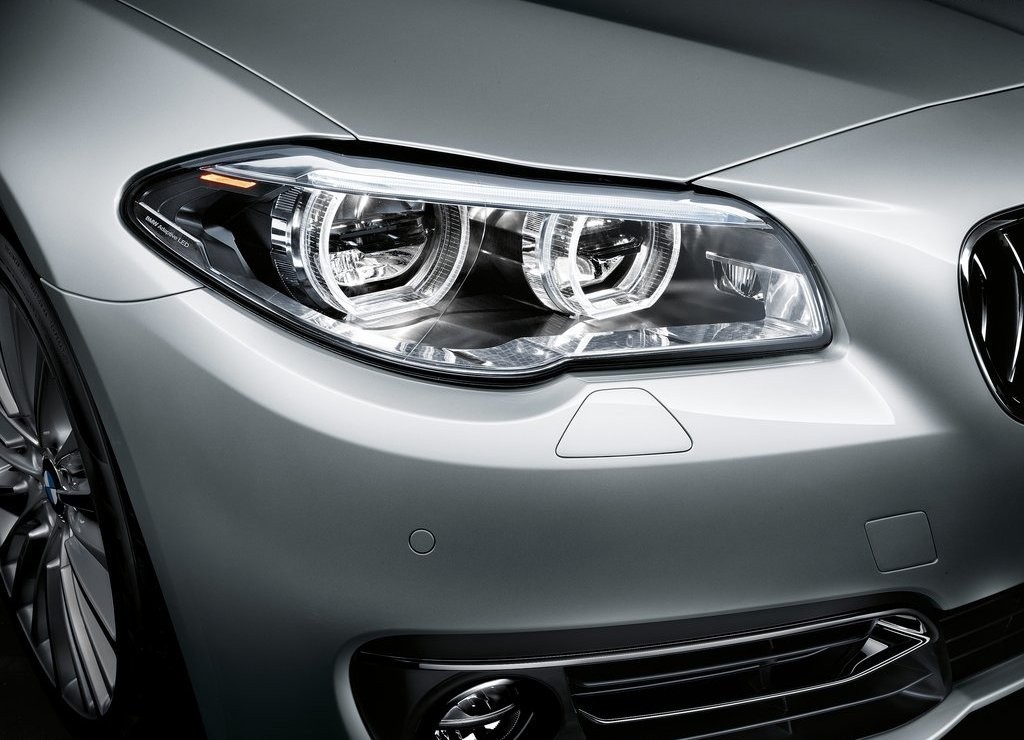 BMW 5 SERIES SEDAN, foto 51