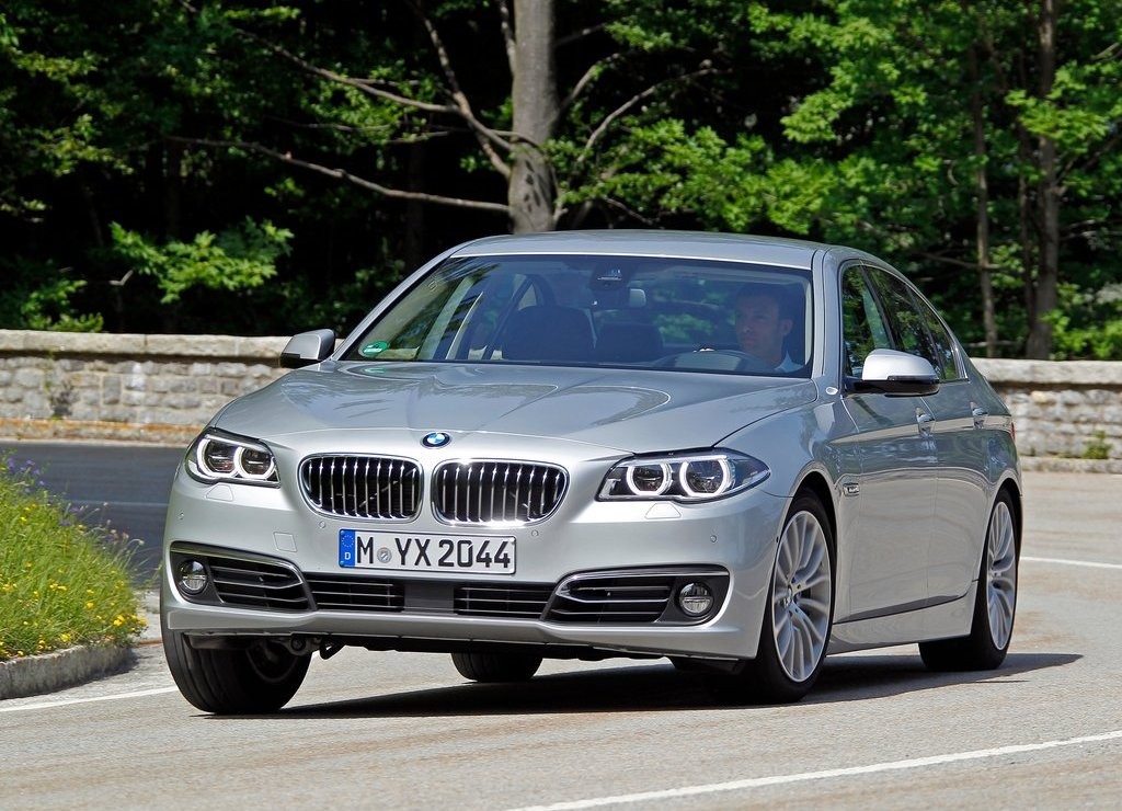 BMW 5 SERIES SEDAN, foto 62