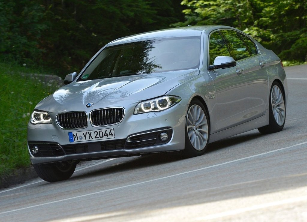 BMW 5 SERIES SEDAN, foto 68