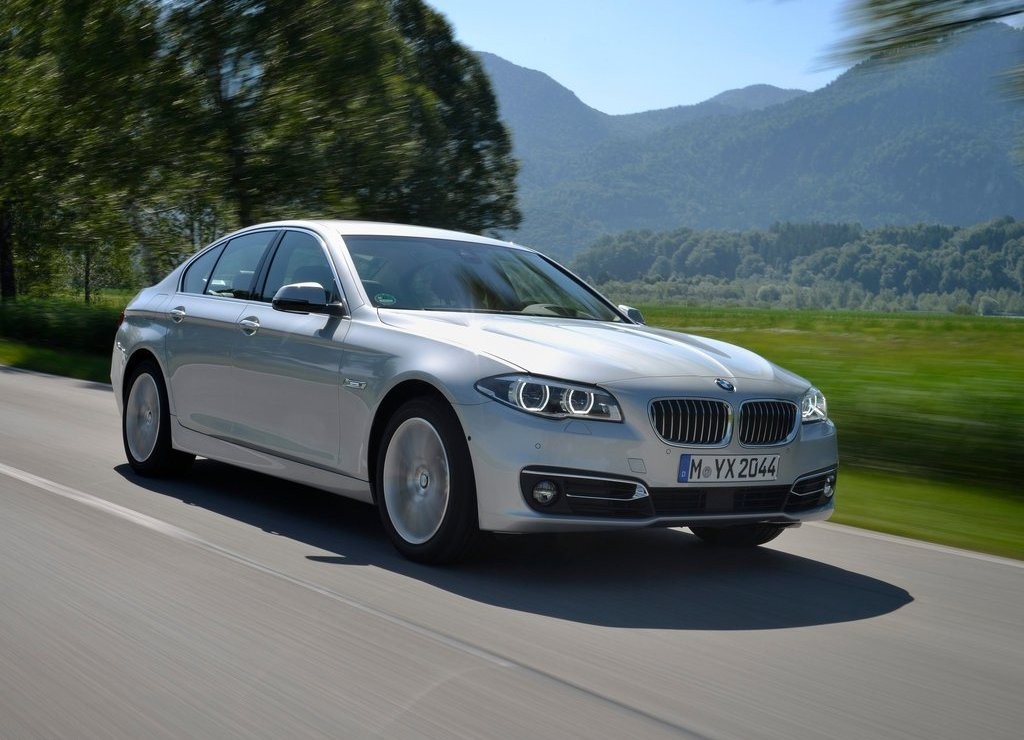 BMW 5 SERIES SEDAN, foto 70