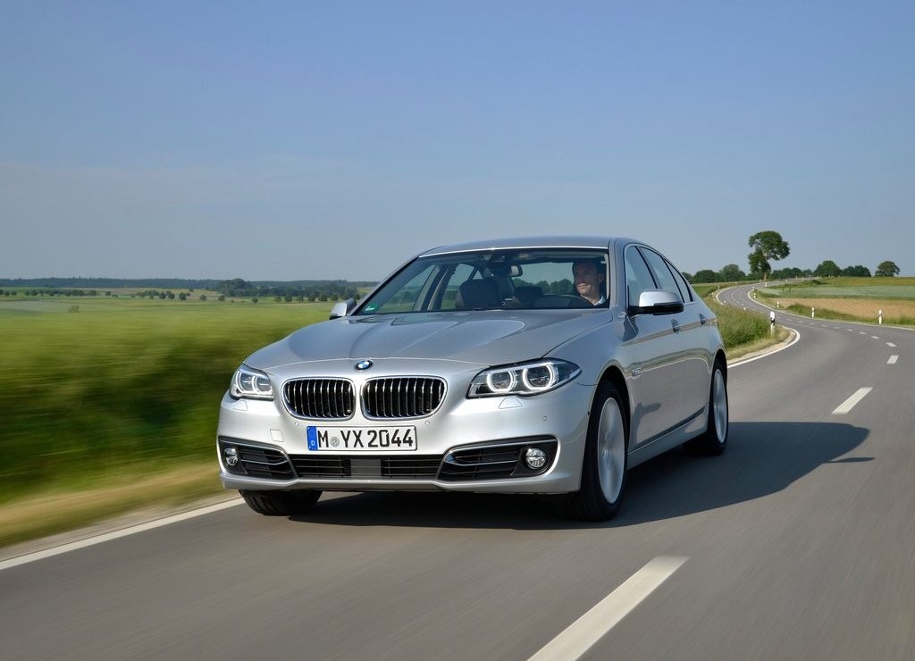 BMW 5 SERIES SEDAN, foto 71