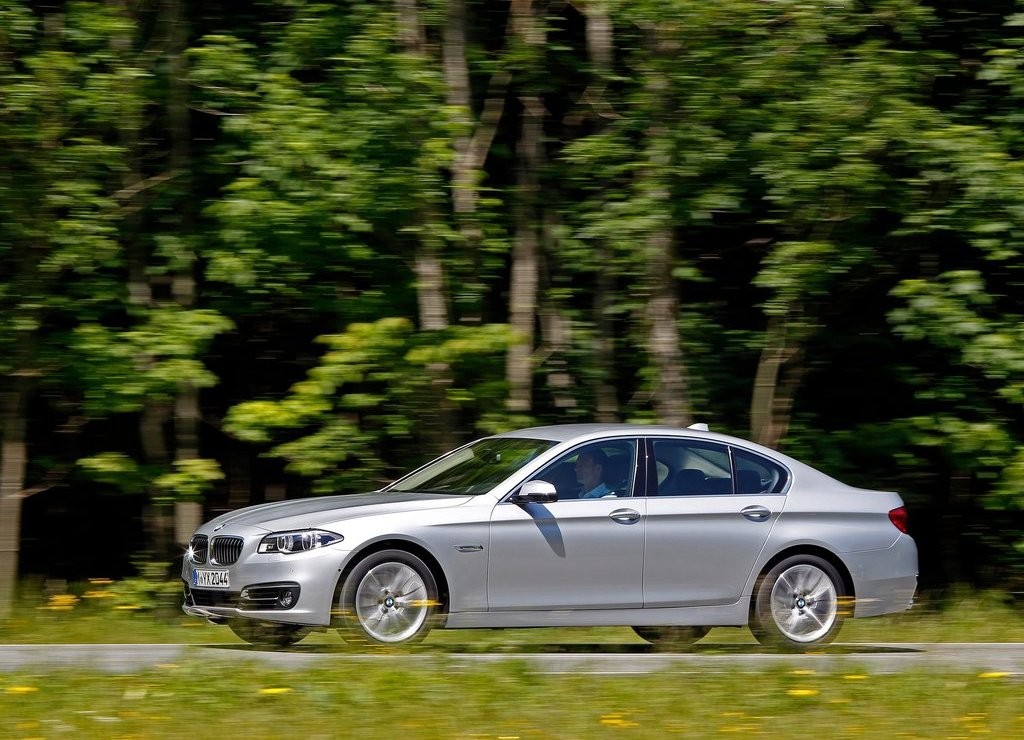 BMW 5 SERIES SEDAN, foto 80