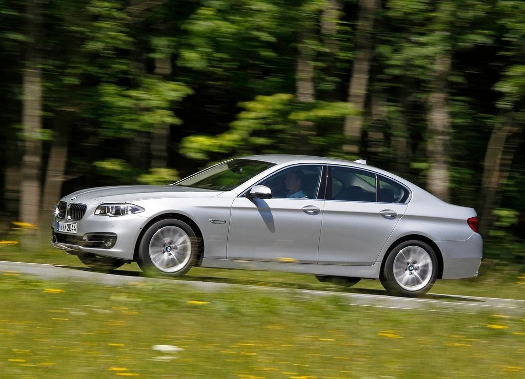BMW 5 SERIES SEDAN, foto 81