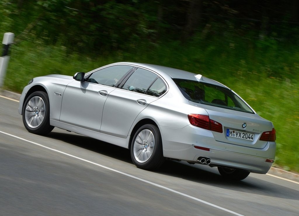 BMW 5 SERIES SEDAN, foto 89