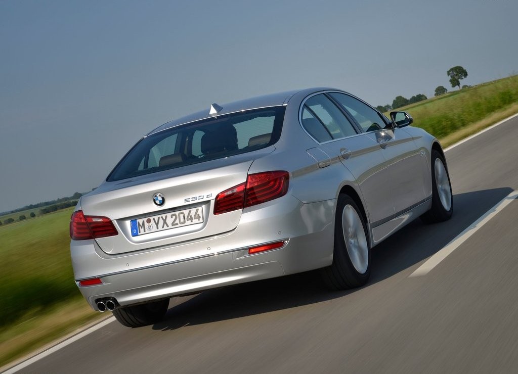 BMW 5 SERIES SEDAN, foto 95