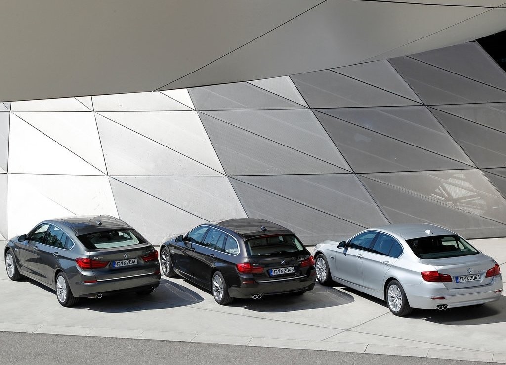 BMW 5 SERIES SEDAN, foto 120