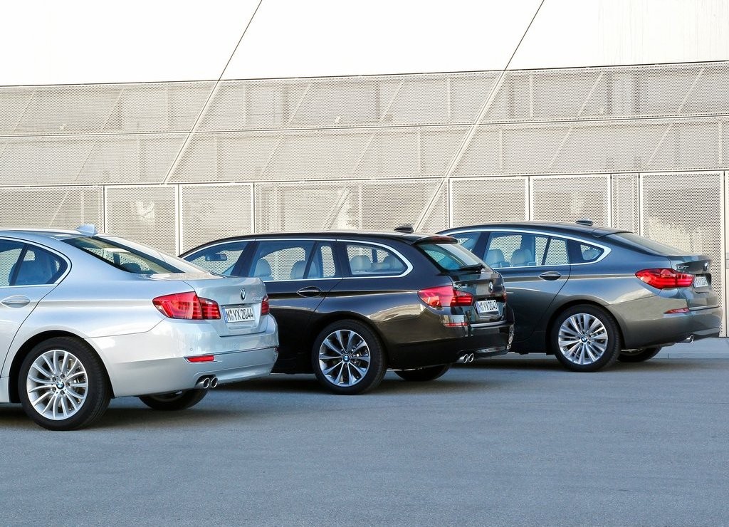 BMW 5 SERIES SEDAN, foto 132