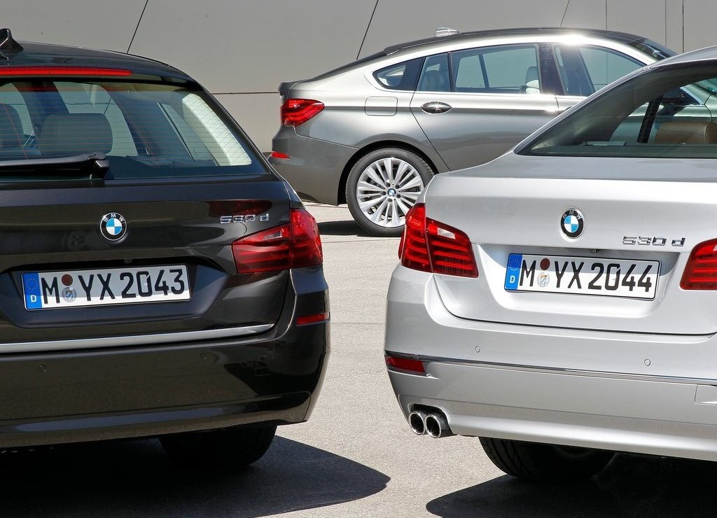BMW 5 SERIES SEDAN, foto 136