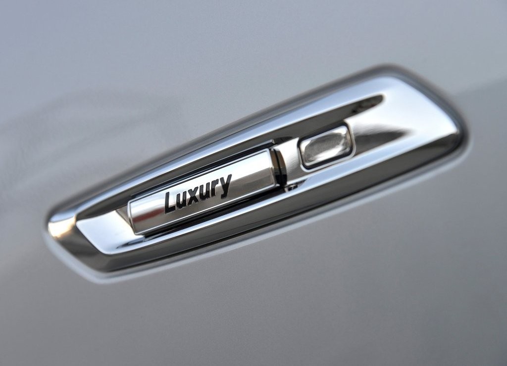 BMW 5 SERIES SEDAN, foto 143