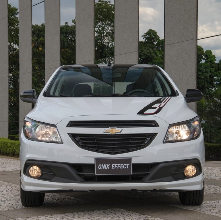 2015 - CHEVROLET ONIX EFFECT, foto 10