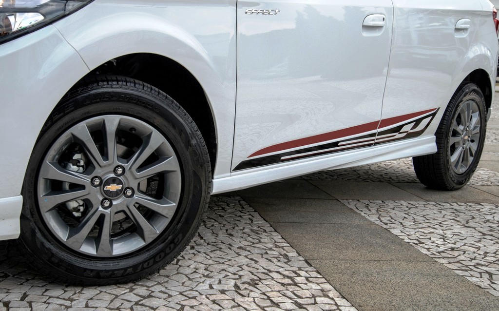 2015 - CHEVROLET ONIX EFFECT, foto 25