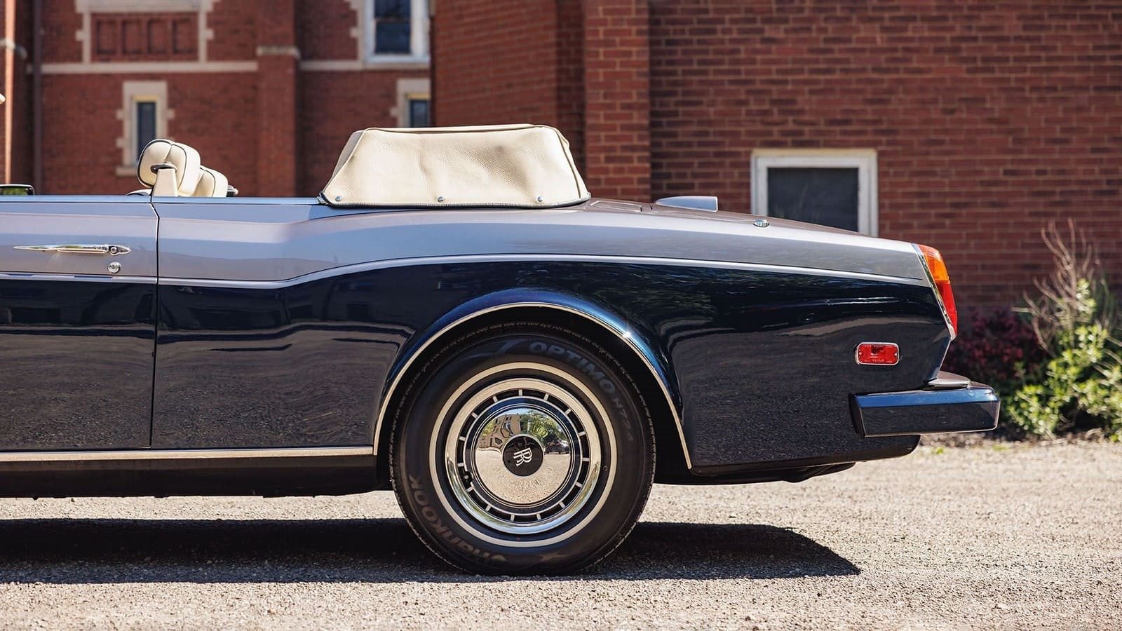 1991 - ROLLS-ROYCE CORNICHE III, foto 38
