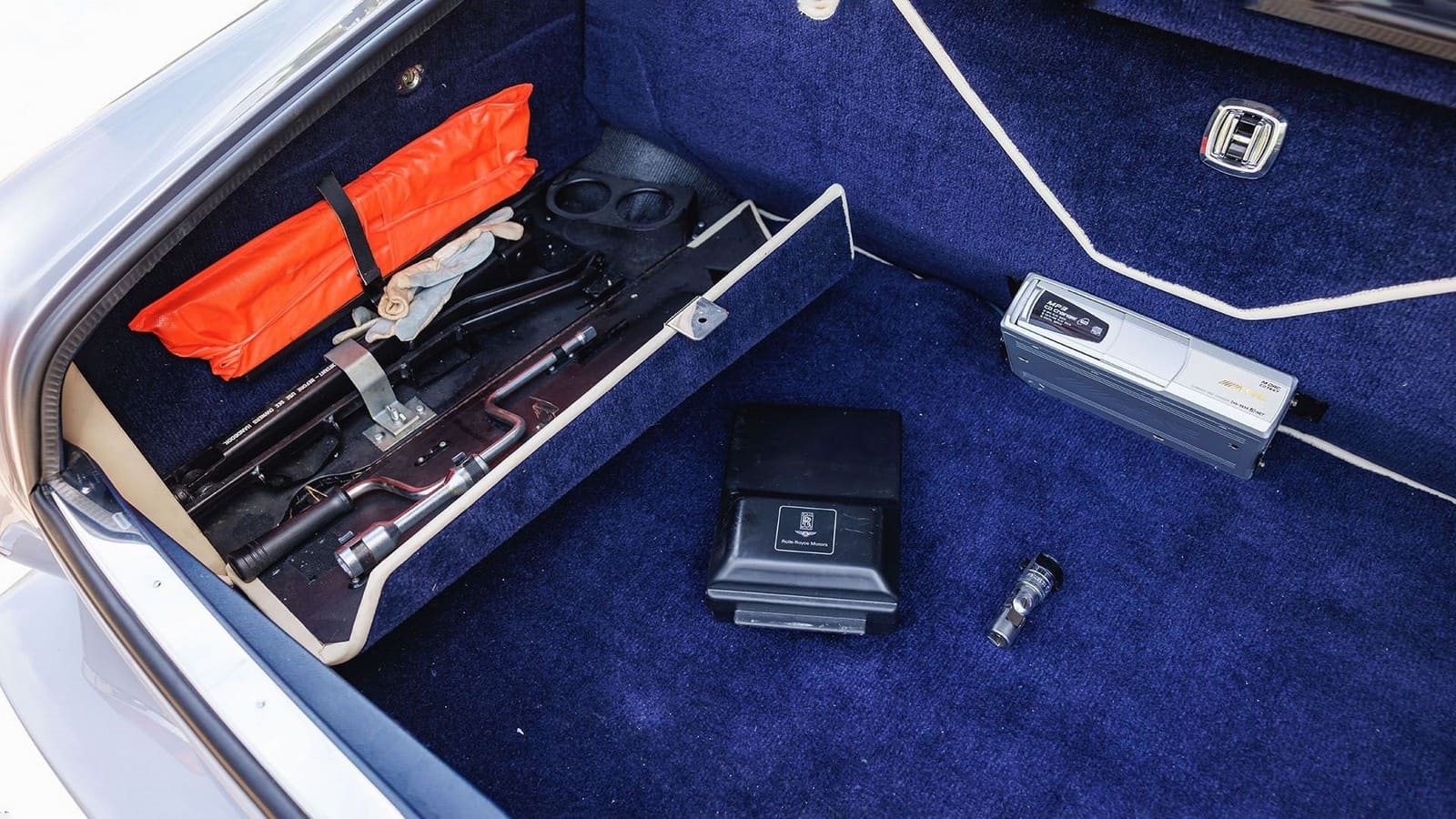 1991 - ROLLS-ROYCE CORNICHE III, foto 79