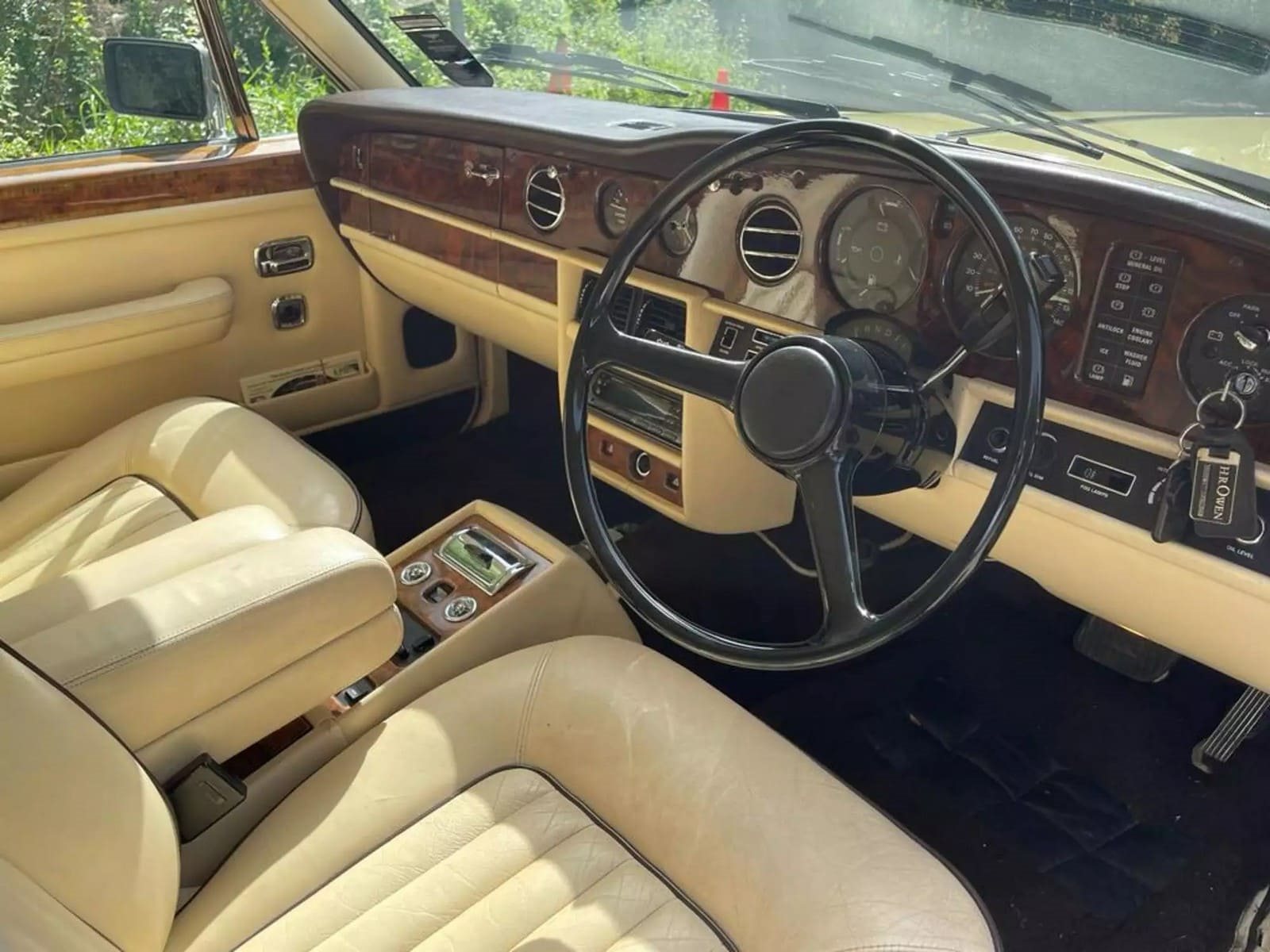 ROLLS-ROYCE SILVER SPUR MAGNOLIA BEIGE, foto 17