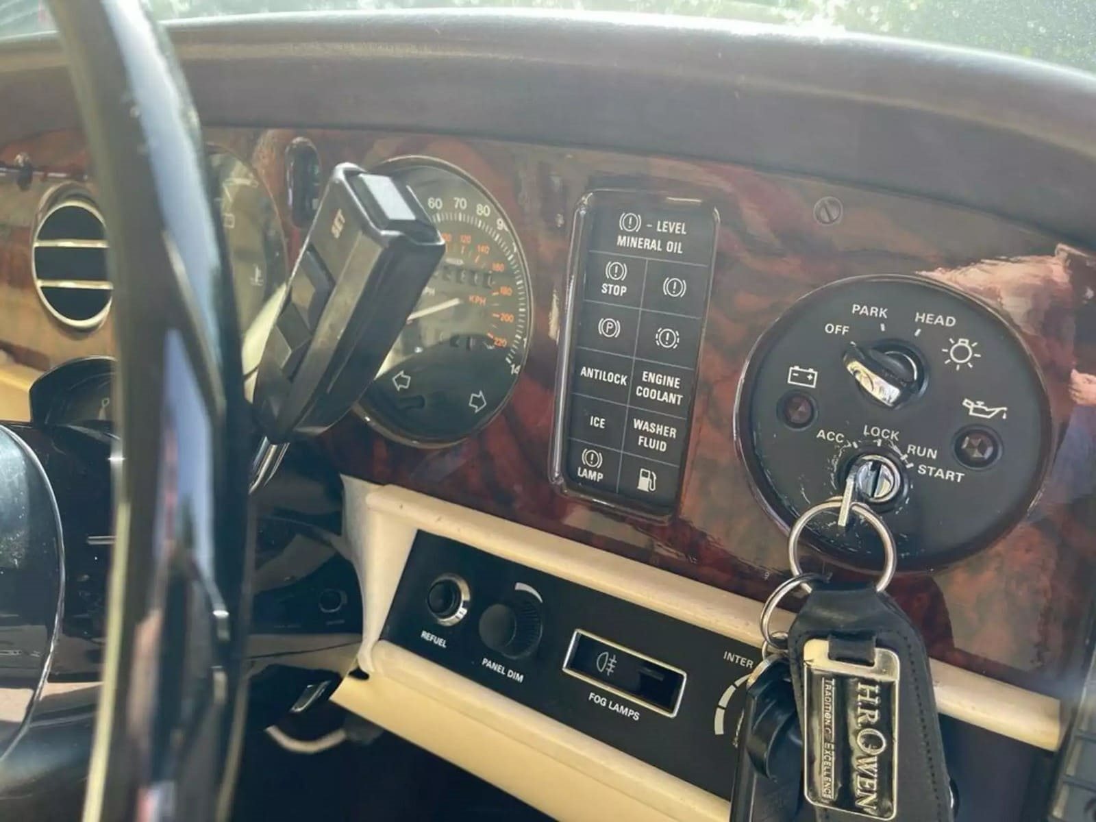 ROLLS-ROYCE SILVER SPUR MAGNOLIA BEIGE, foto 20