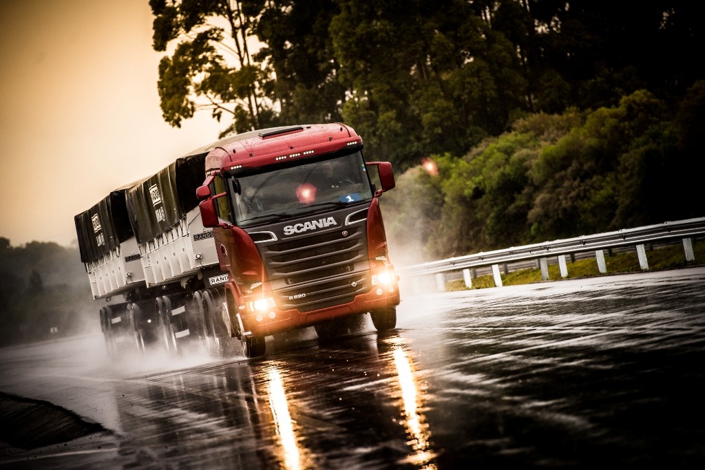 SCANIA R 620 V8, foto 4