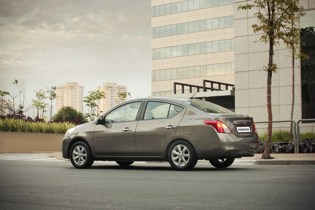 2014 - NISSAN VERSA, foto 4
