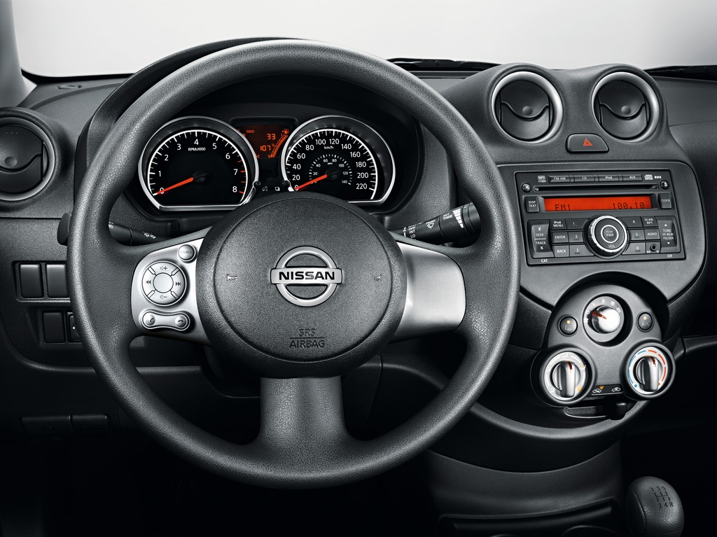 2014 - NISSAN VERSA, foto 5