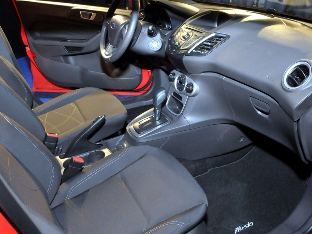 FORD NEW FIESTA, foto 9
