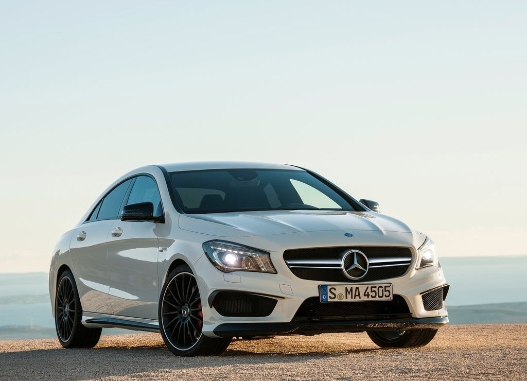 MERCEDES-BENZ CLA 45 AMG, foto 2