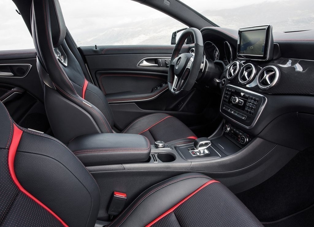 MERCEDES-BENZ CLA 45 AMG, foto 26