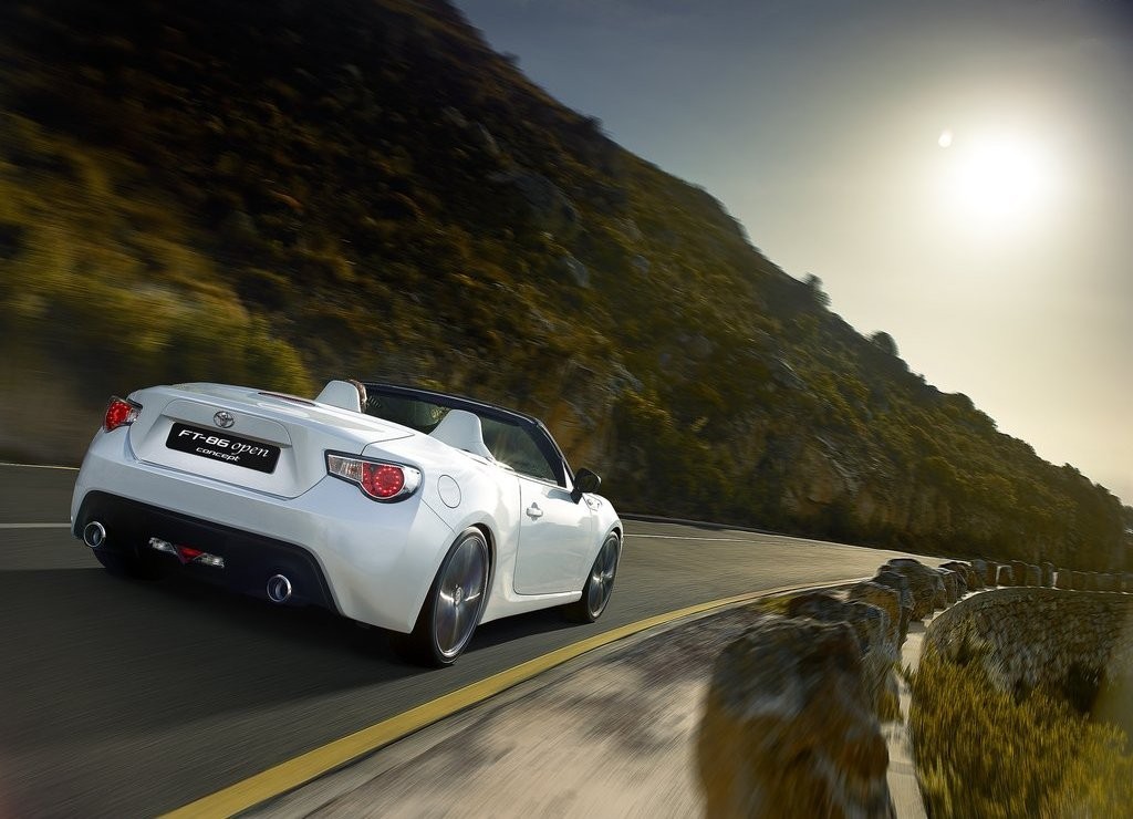 2013 - TOYOTA FT-86 OPEN CONCEPT, foto 12
