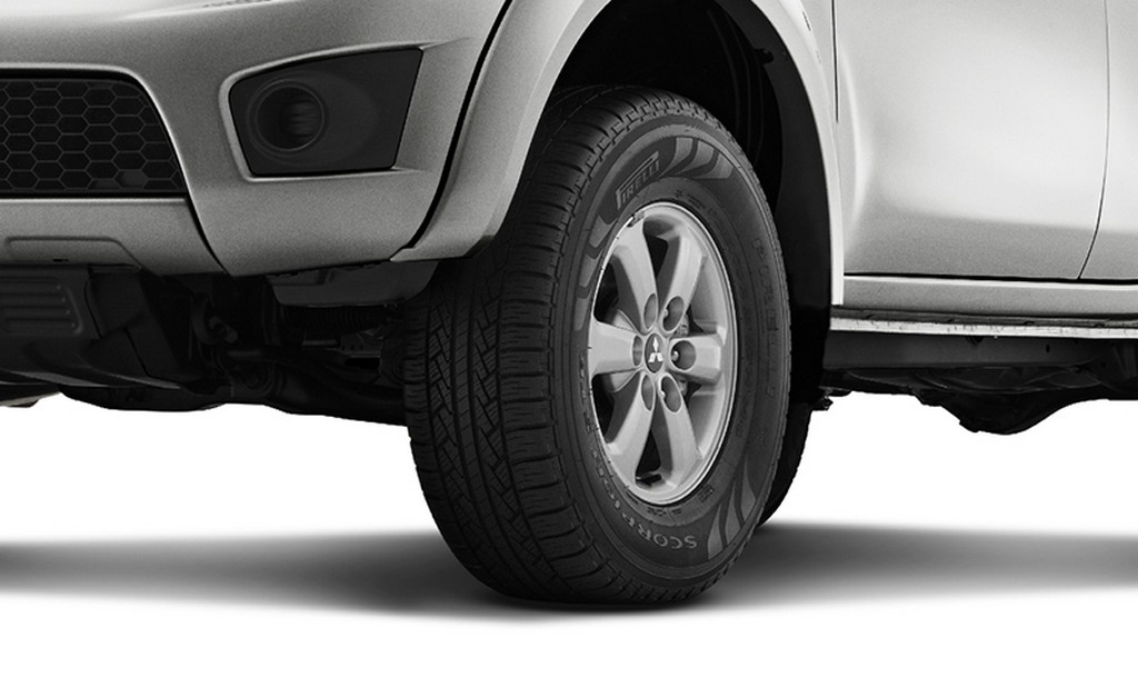 MITSUBISHI L200 TRITON HLS, foto 5