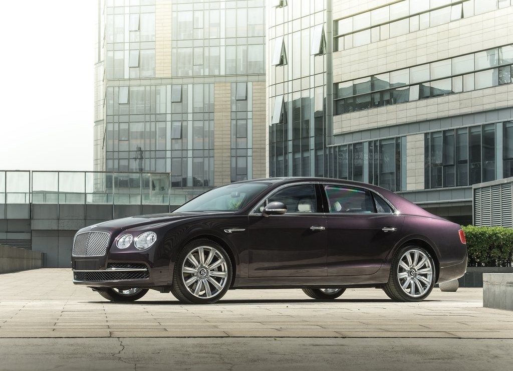 BENTLEY FLYING SPUR, foto 2