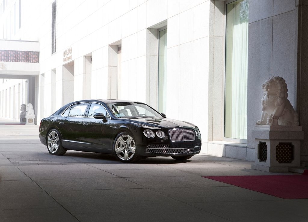 BENTLEY FLYING SPUR, foto 8
