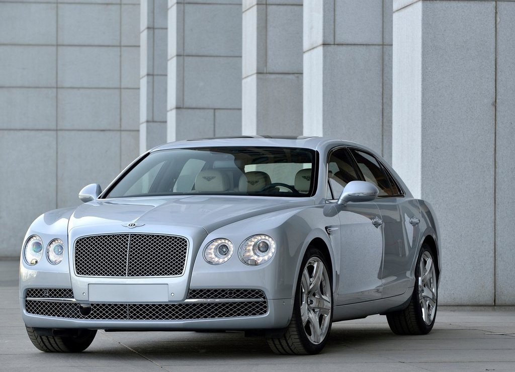 BENTLEY FLYING SPUR, foto 12