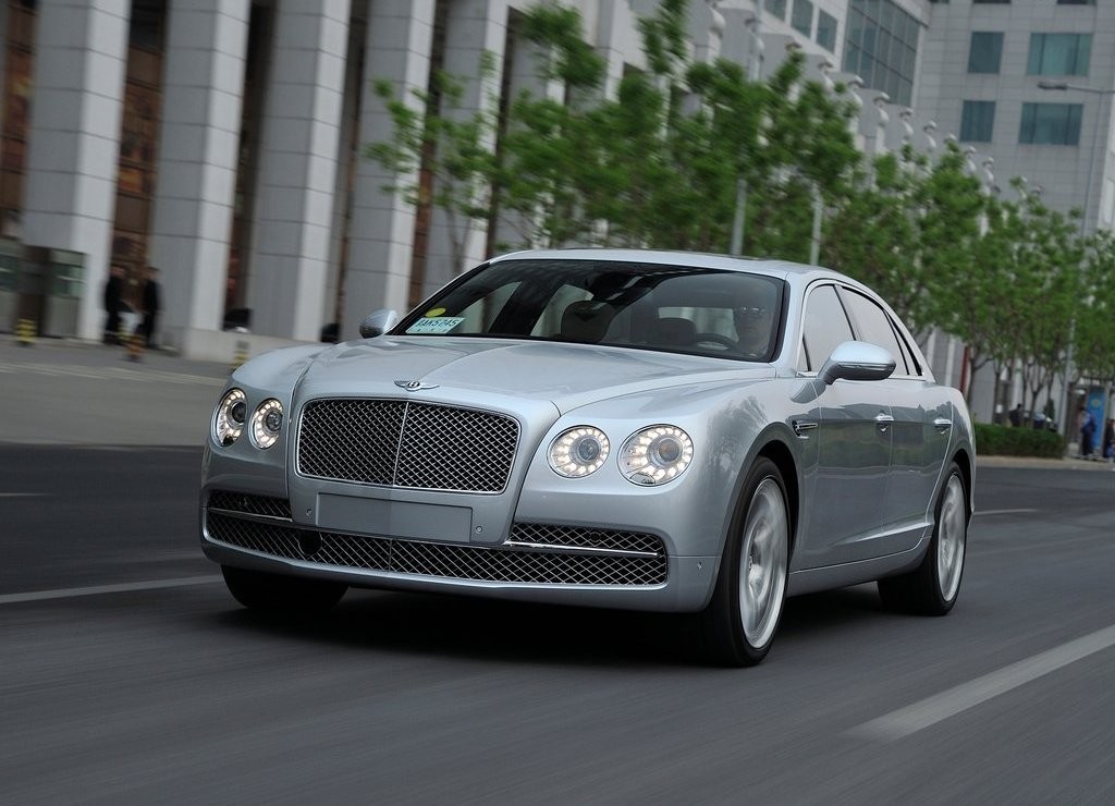 BENTLEY FLYING SPUR, foto 23