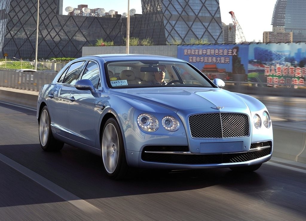 BENTLEY FLYING SPUR, foto 26
