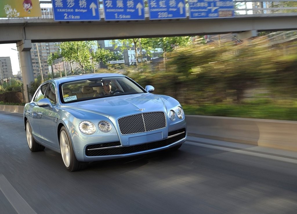 BENTLEY FLYING SPUR, foto 29