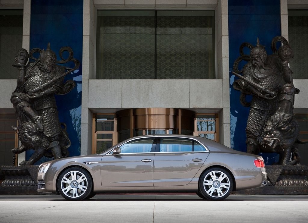 BENTLEY FLYING SPUR, foto 48