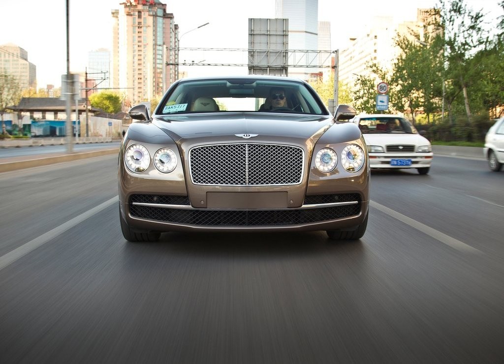 BENTLEY FLYING SPUR, foto 85