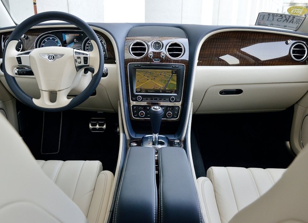 BENTLEY FLYING SPUR, foto 99