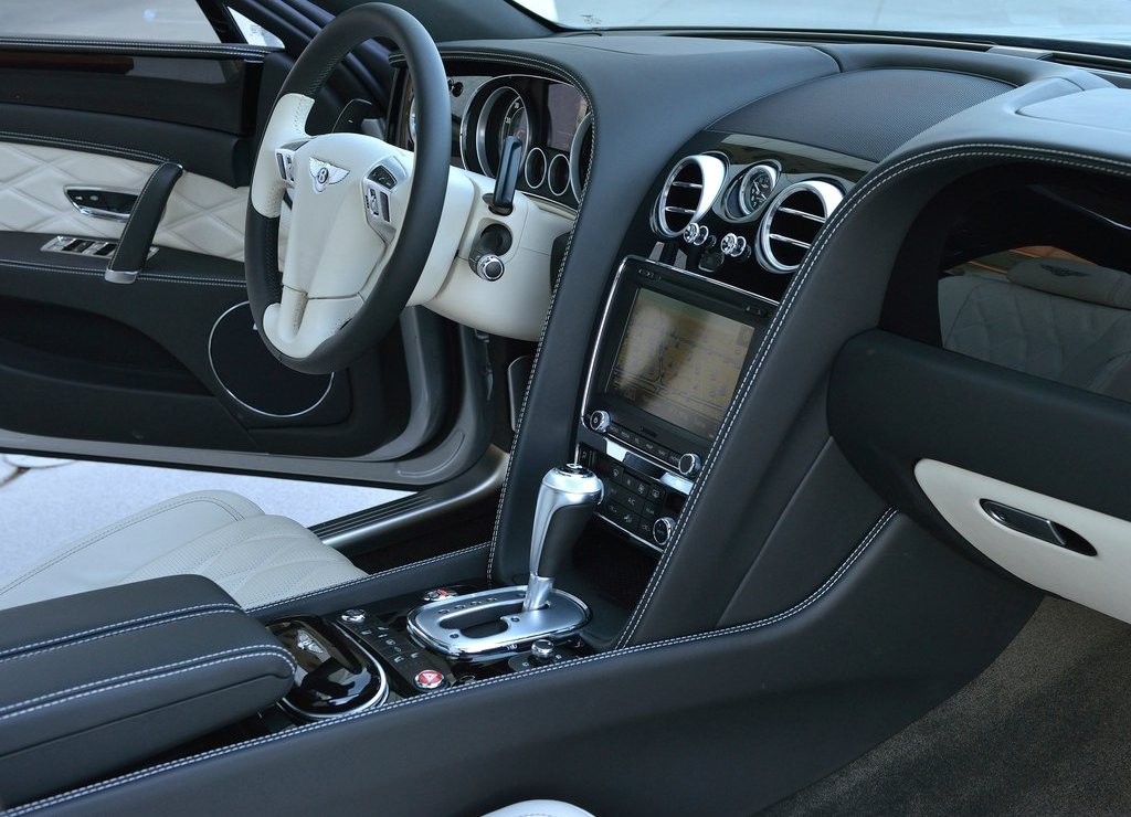 BENTLEY FLYING SPUR, foto 103