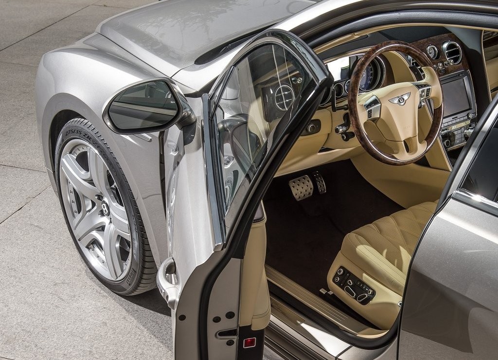 BENTLEY FLYING SPUR, foto 105