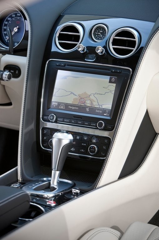 BENTLEY FLYING SPUR, foto 131
