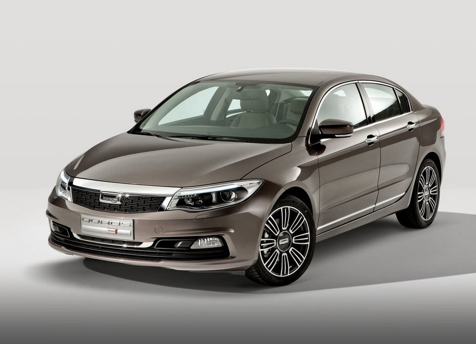 2014 - QOROS 3 SEDAN, foto 2