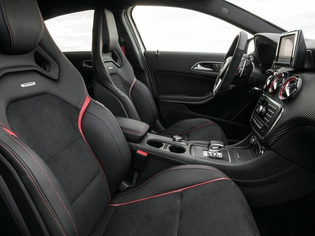 MERCEDES-BENZ A 45 AMG, foto 24