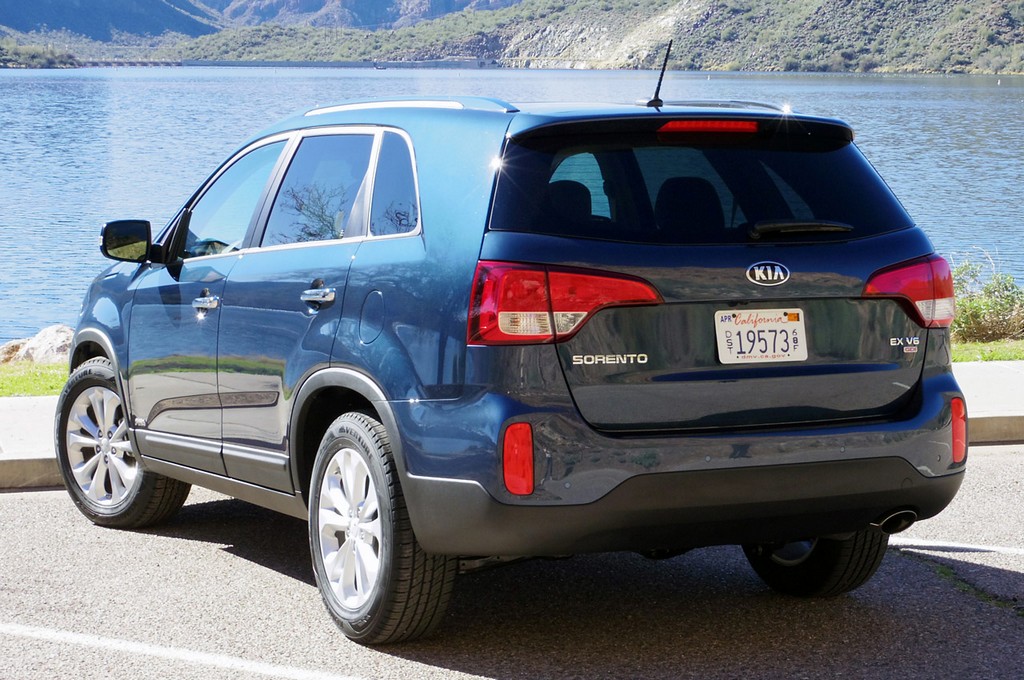 KIA SORENTO, foto 2